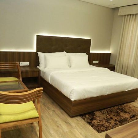 Hotel City Crown Mandsaur Exterior foto